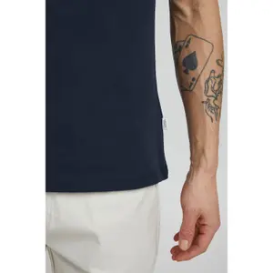 T-Shirt Casual Friday image-5