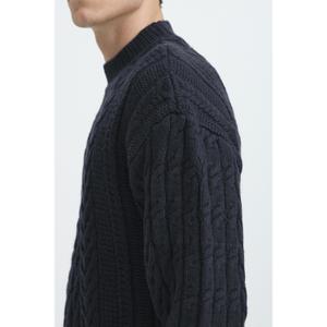 product/c/a/casual-friday_20505591-194013_7.jpg