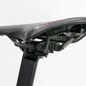 Seat Rail Lighting and Mounting Support Cateye RM3 image-4