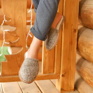 cend36-cend47-pantoufles-caussun-la-cendree-cendree