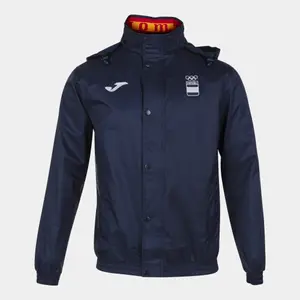 Paseo por el parabrisas del Comité Olímpico Español image-0