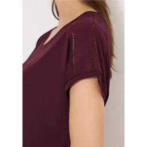 Women's T-shirt Cecil Shoulder image-5