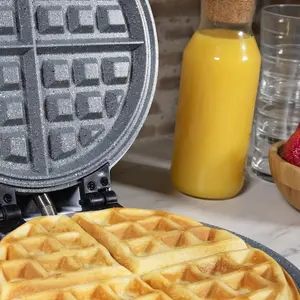 Electric 3 in 1 Waffle Maker Cecotec image-4