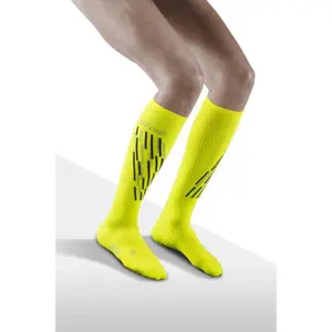 Thermo-Kompressionsstrümpfe für Skifahrerinnen CEP Compression image-0