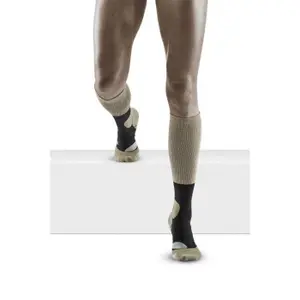 Chaussettes de compression de randonnée en mérinos femme CEP Compression image-0