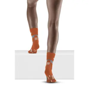 Chaussettes de compression mi-mollets de randonnée en mérinos femme CEP Compression image-1
