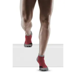 Chaussettes de compression basses de randonnée en mérinos légères CEP Compression image-0