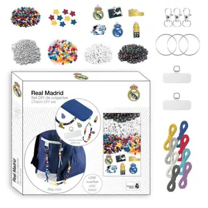 Juego de perlas para creación de colgantes niño Real Madrid image-0