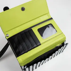 Portfolio Cerda Beetlejuice image-2