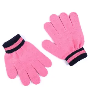 Hat and Gloves for Girls Cerda Disney Minnie image-2