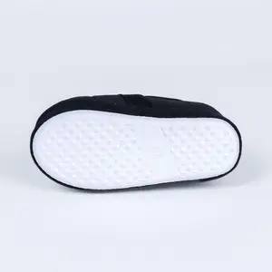 Children's slippers Cerda Francesita Batman image-3