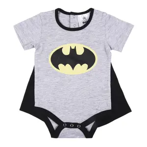 Zusammen body, cape, chaussettes et bavoir bébé garçon Cerda Batman image-1