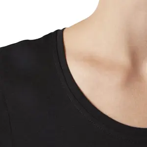 Camiseta de mujer Reebok Linear Read Scoop image-6