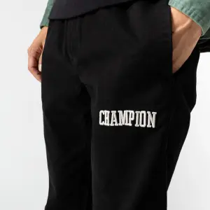 Pantalón de chándal Champion Rochester Bookstore image-2