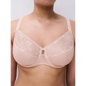 Sehr umhüllender Büstenhalter mit Bügel für Damen Chantelle Intrigue image-3