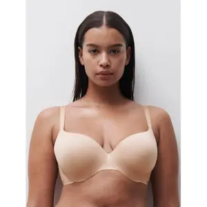 Reggiseno a coppa avvolgente donna Chantelle Essentiall image-1