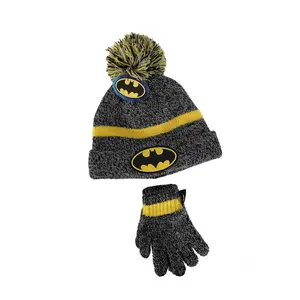 Children's hat and gloves Character Merchandise (x2) image-0