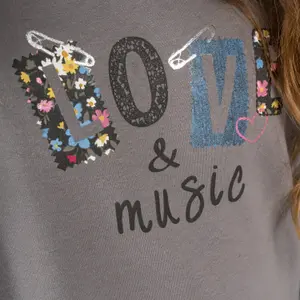 Girl's sweater Charanga Jesgru image-2