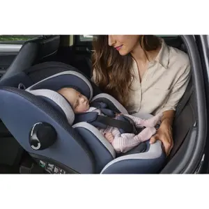 Fotelik samochodowy rosnący Chicco Everone image-2