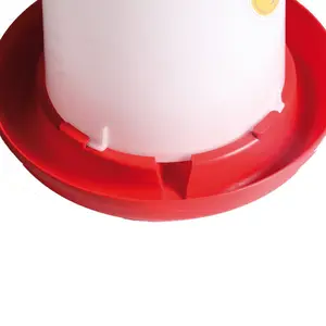 Plastic poultry drinker with handle Chick'A image-1