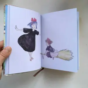 Cuaderno kiki la pequeña bruja Chronicle Books Kiki Flexi image-1