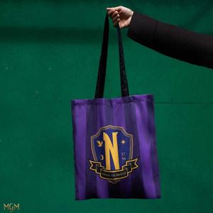 Bolso Cinereplicas Wednesday Nevermore Academy image-1