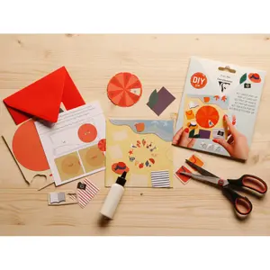 Creative activities 1 card + 1 envelope + cut-out elements + 1 explanatory leaflet, sunny vacations Clairefontaine Pop-up image-1