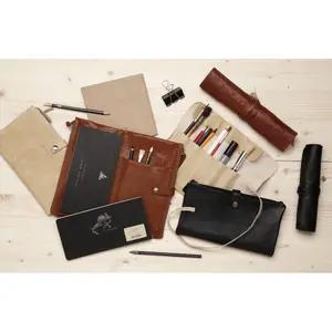 Trousse ronde en rouleau cuire d'agneau Clairefontaine Flying Spirit image-2