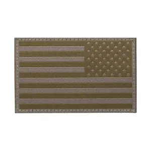 Insignia de goma Clawgear USA Reversed Flag image-0