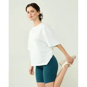 T-shirt oversized donna Clotsy Brand image-2