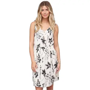 Kleid mit Knöpfen für Frauen Cloud5ive image-0