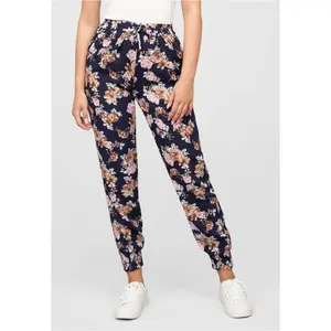 Calças de viscose com estampa de rosas para mulher Cloud5ive image-0