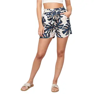 Shorts für Damen Cloud5ive tie belt and palm image-0