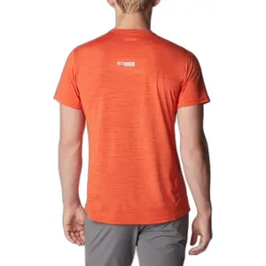 Camiseta Columbia Graphic Titan Pass™ image-1