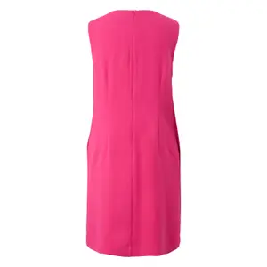 Ärmelloses Kurzkleid aus schwingendem Crêpe mit rundem Ausschnitt für Damen COMMA image-1