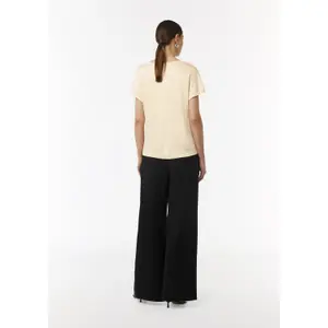 Light V-Neck Viscose T-Shirt with Dropped Shoulders for Women COMMA image-4