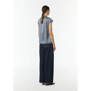 Women's Satin Blouse with Gathered Pattern COMMA image-4