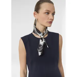 Ornamental Print Scarf Women COMMA image-3