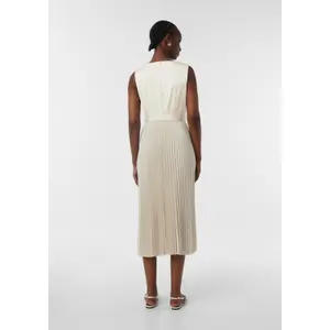 Women's Sleeveless Midi Satin Dress with Pleated Skirt and Tied Belt COMMA image-4