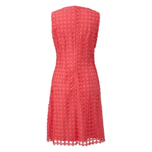 Women's Fitted Short Lace Dress with Open Hem COMMA image-1