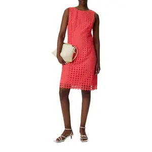 Women's Fitted Short Lace Dress with Open Hem COMMA image-6
