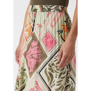 Women's Flared Midi Skirt with All-Over Print COMMA image-3