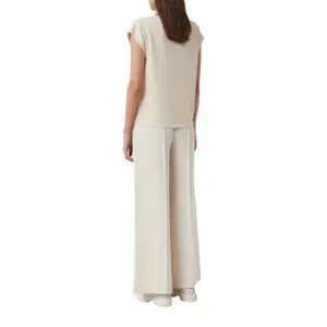 Women's Textured Jersey V-Neck T-Shirt COMMA image-5
