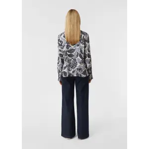 Women's Long Sleeve Blouse with All-Over Print and Shirt Collar COMMA image-4
