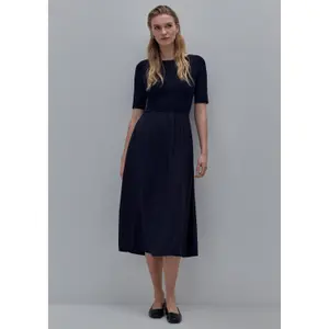Women's Fitted Midi Viscose Dress with Flared Hem COMMA image-6