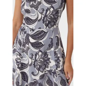 Women's Sleeveless Midi Printed Twill Dress with Round Neck and Back Slit COMMA image-3