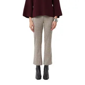 Women's Mid-Rise Fitted Flare Crop Trousers COMMA image-2