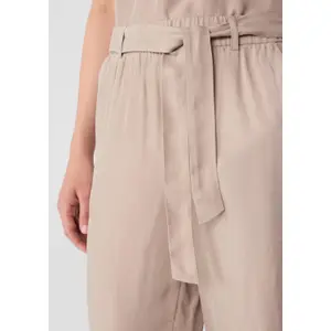 Women's Elastic Waist Fluid Short Trousers with Tied Belt COMMA image-3