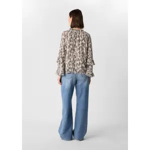 Romantic Ruffle Raglan Sleeve Chiffon Blouse Women COMMA image-4
