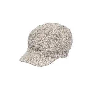 Woman hat COMMA image-2